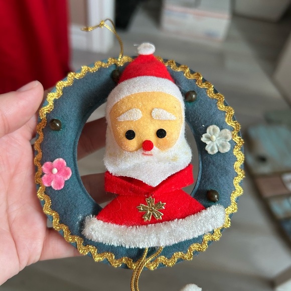 Other - 4/$100 Santa Claus Felt tree Ornament with green Wreath 🎅